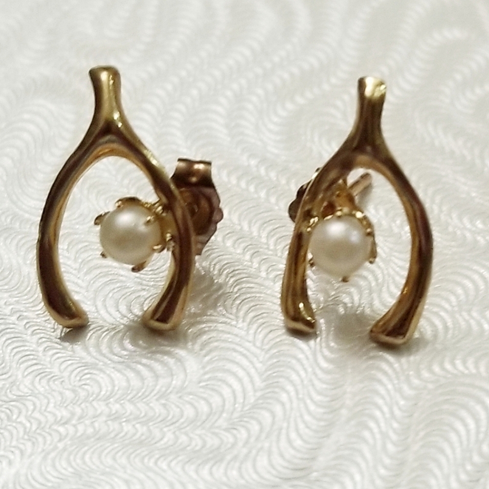 12K Gold Wishbone Pearl Earrings